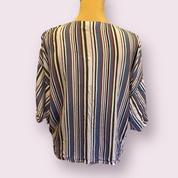 LUQ | Women’s | Striped Front Tie Shirt | Size: L - Picture 2 of 6